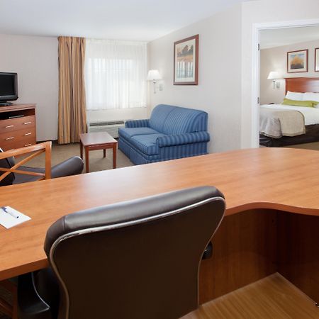 Candlewood Suites Lexington, An Ihg Hotel Экстерьер фото