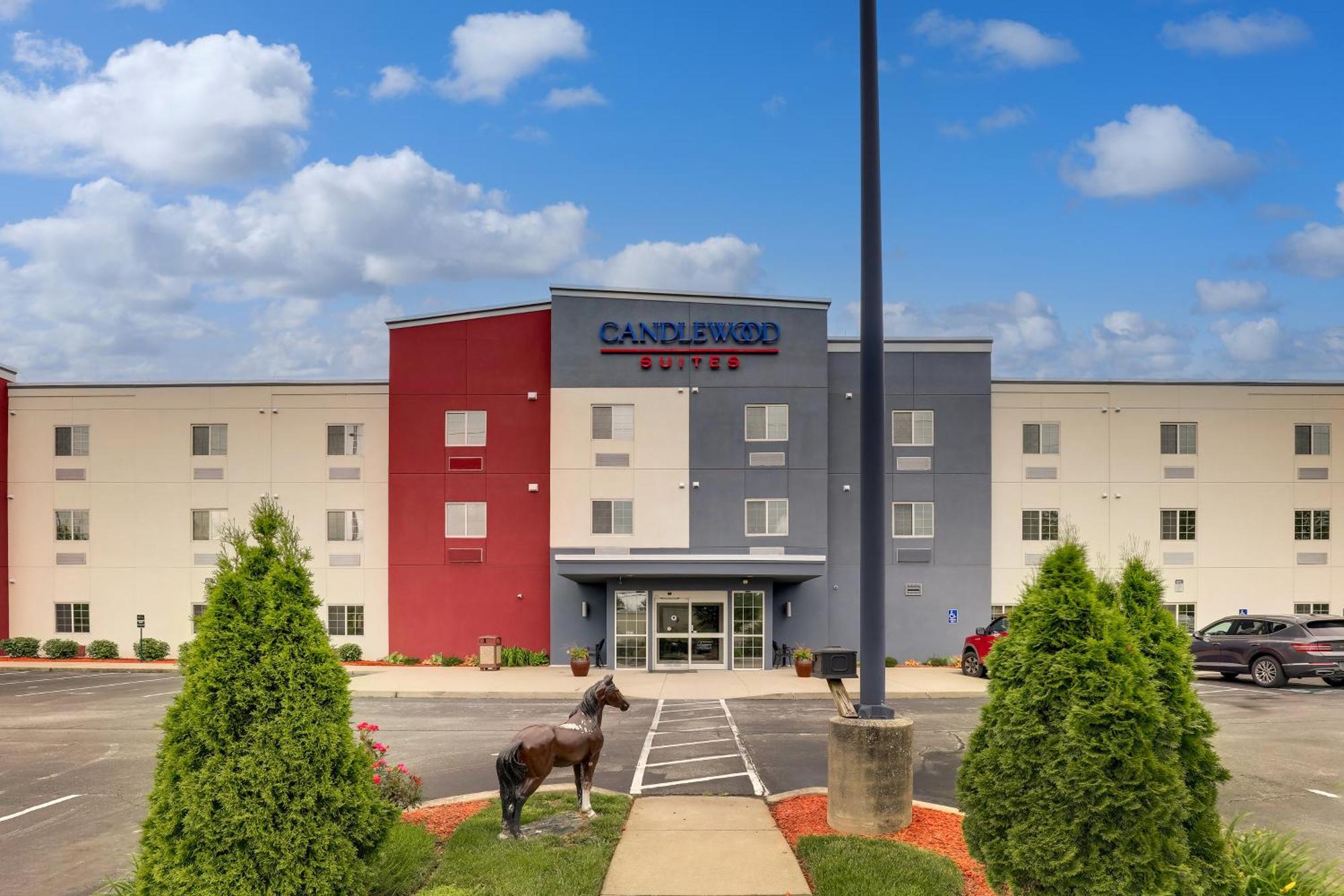 Candlewood Suites Lexington, An Ihg Hotel Экстерьер фото